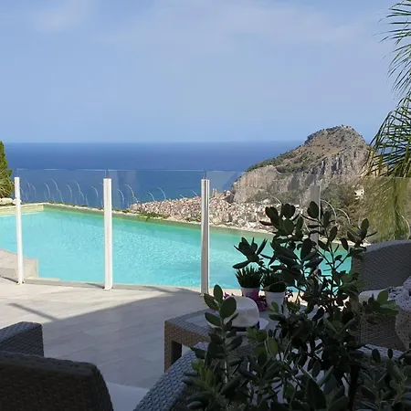 Mit Privatpool Fuer 10 Personen In Cefalu, Sizilien Nyaraló *
