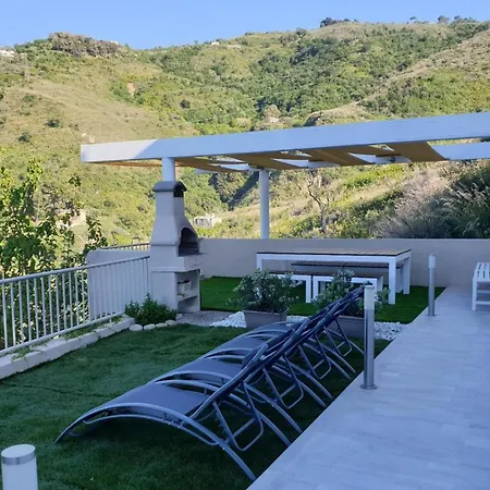 Mit Privatpool Fuer 10 Personen In Cefalu, Sizilien * Cefalù