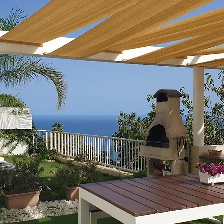 Mit Privatpool Fuer 10 Personen In Cefalu, Sizilien Nyaraló *
